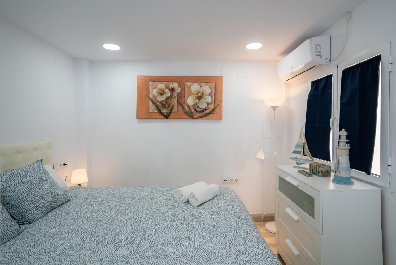 Playa Carihuela Apartamentos El Carmen ตอร์เรโมลิโนส ภายนอก รูปภาพ