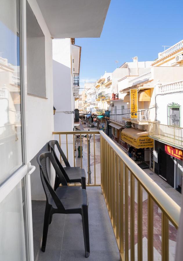 Playa Carihuela Apartamentos El Carmen ตอร์เรโมลิโนส ภายนอก รูปภาพ