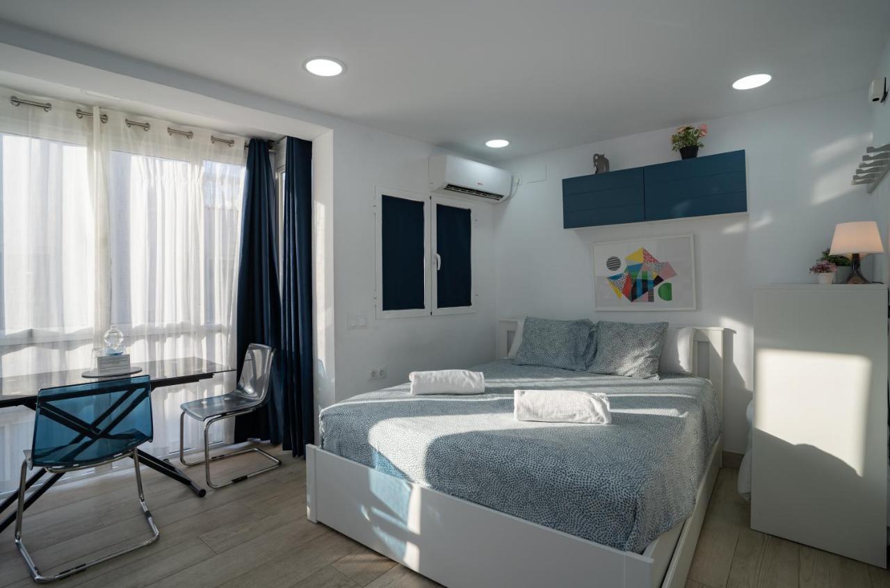 Playa Carihuela Apartamentos El Carmen ตอร์เรโมลิโนส ภายนอก รูปภาพ