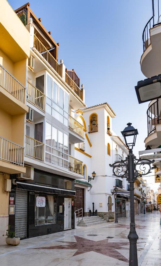 Playa Carihuela Apartamentos El Carmen ตอร์เรโมลิโนส ภายนอก รูปภาพ