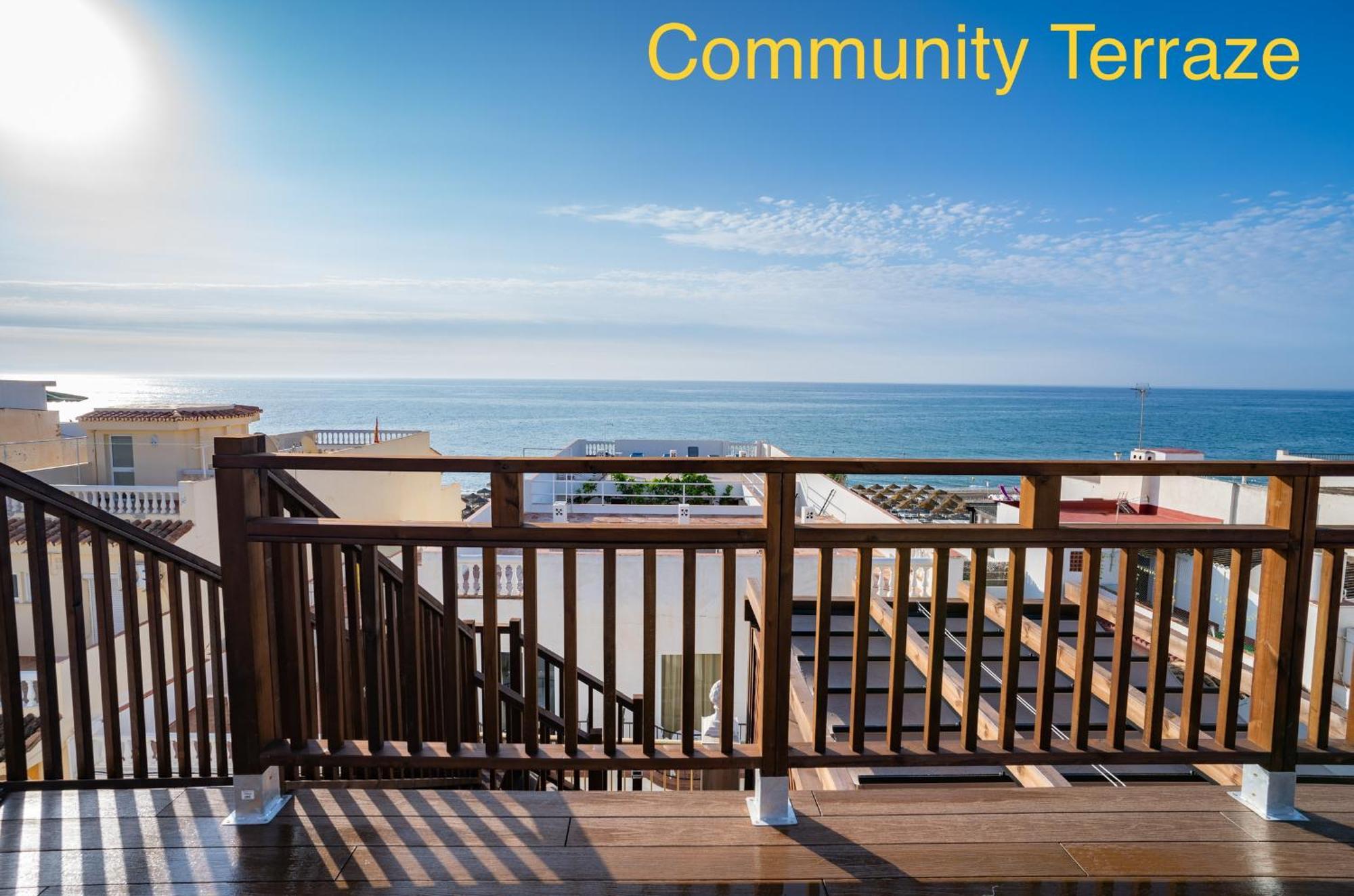 Playa Carihuela Apartamentos El Carmen ตอร์เรโมลิโนส ภายนอก รูปภาพ